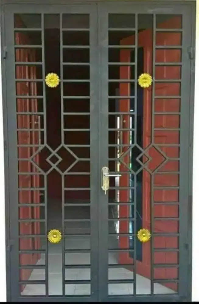 Teralis pintu minimalis