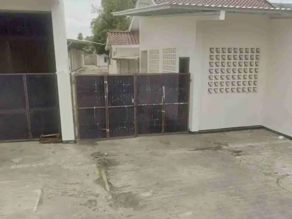 Gedung Cocok Klinik Sekolah Kantor Raya Condet