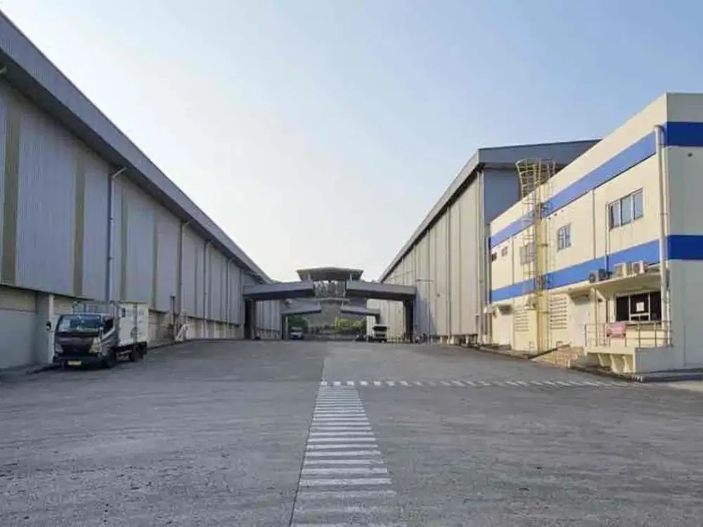 Di jual / sewa gudang luas 1,5 hektar/ 15.000 m2 bangunan 7.656 m2 lokasi strategis di dalam kawasan industri deltamas Cikarang Bekasi