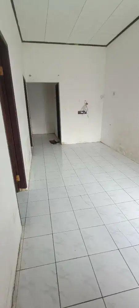 Disewakan rumah 2 kamar tidur, 1 kamar mandi