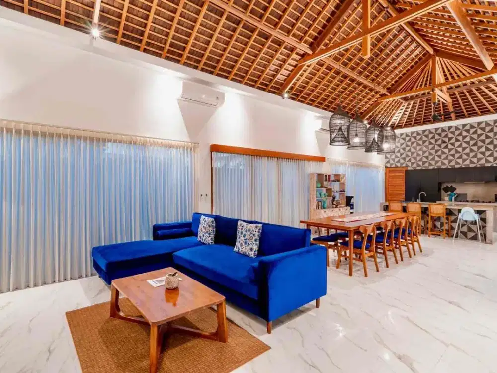 Villa Cantik luxury yang terletak di kayutulang canggu