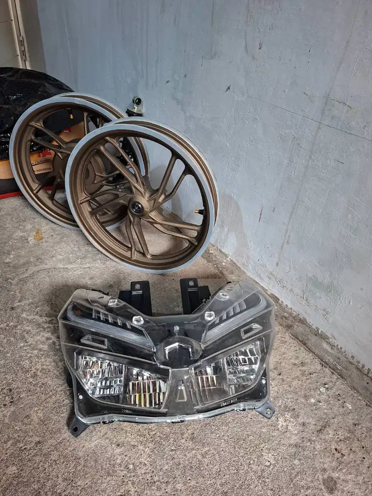 Headlamp Vario 125 Gen 2