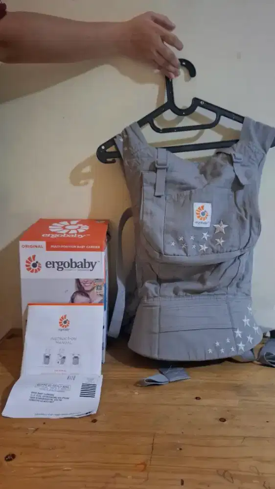 Ergobaby Carrier original with infant insert, galaxy (gendongan bayi)