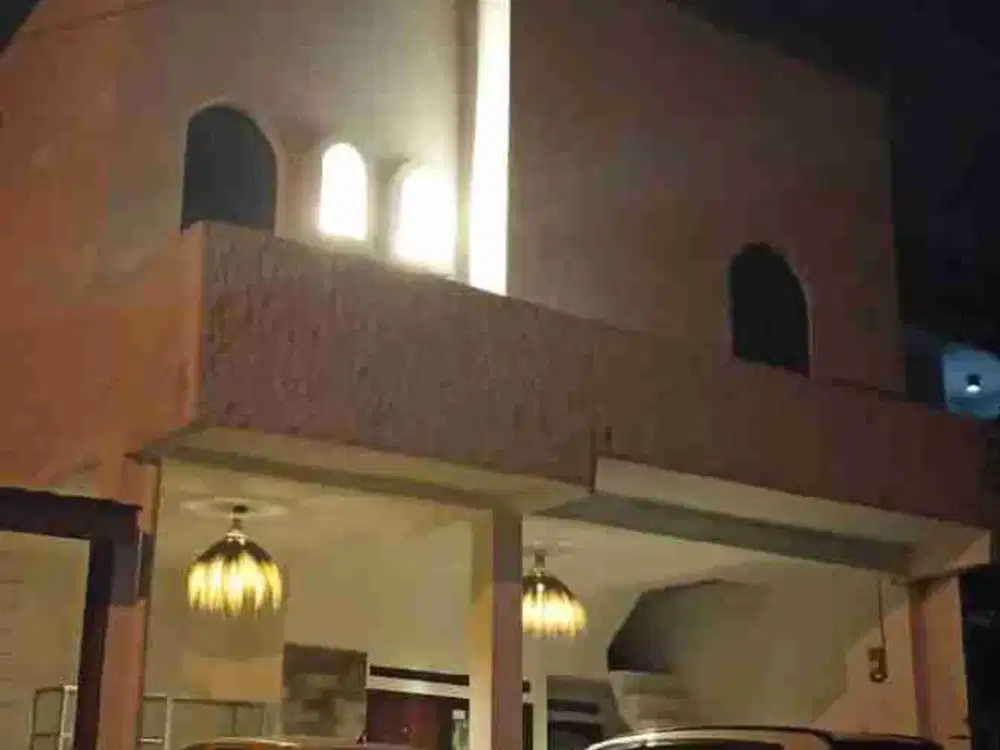 Dijual Rumah Aesthetic, ada kolam renang, Parkir 2 Mobil, Strategis dkt Toll dan Terminal Bubulak