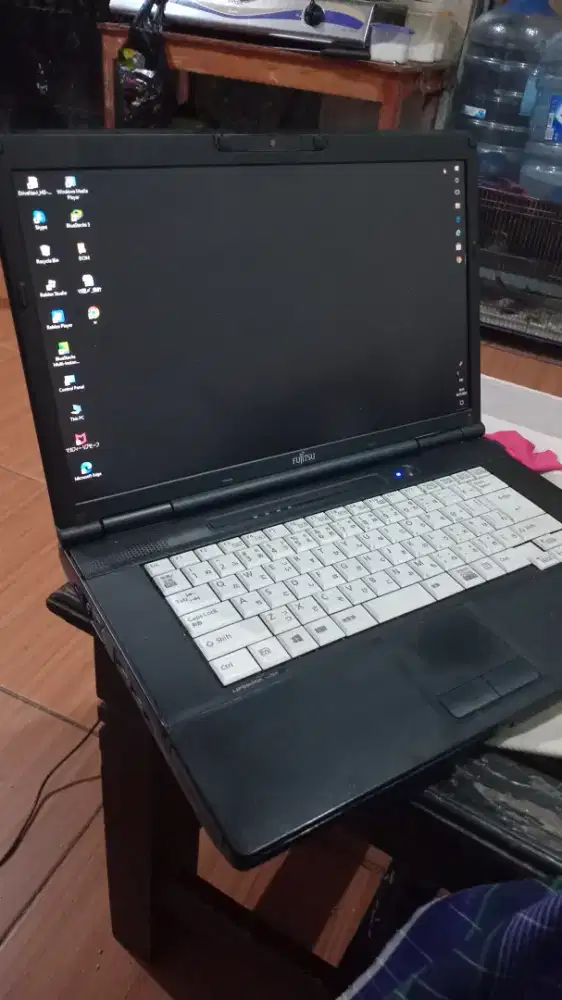 Lap top merek fujitsu core13
