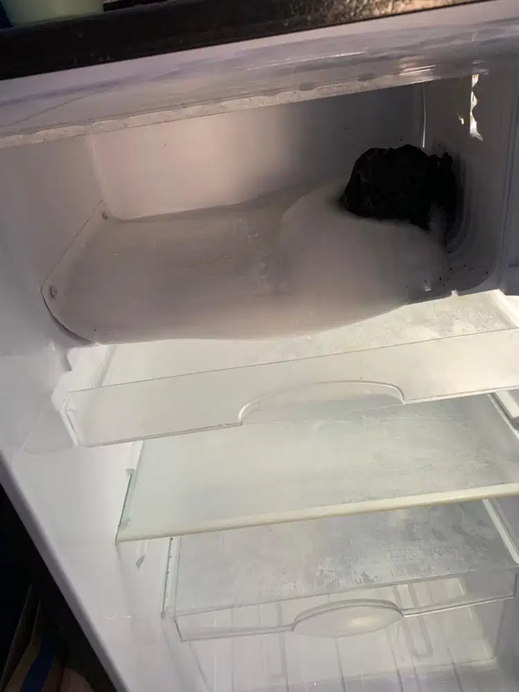 Kulkas sharp 1 pintu