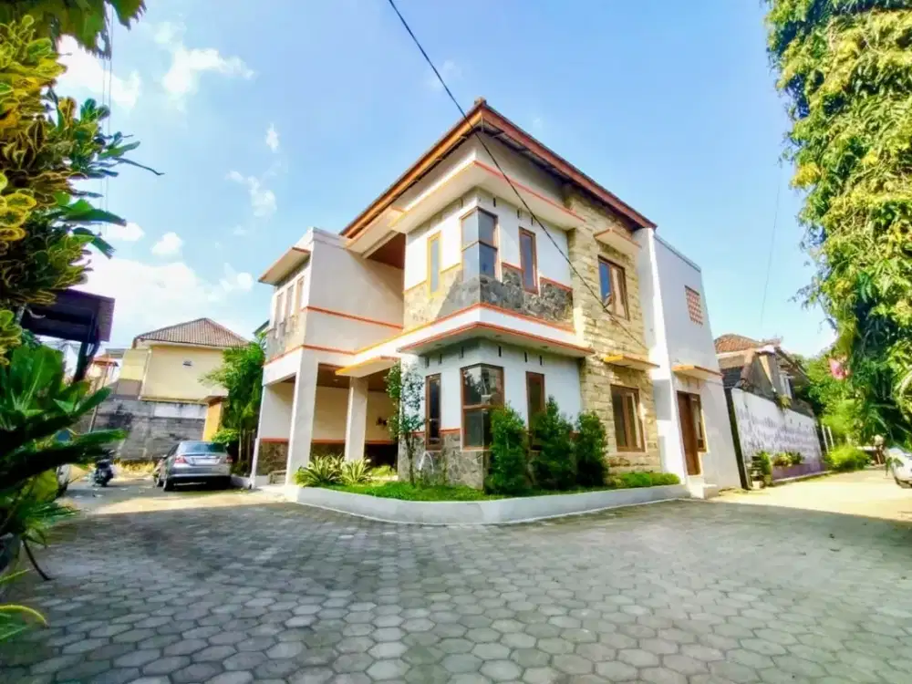 Rumah 2 lantai nyaman lingkungan dalam cluster tridadi sleman