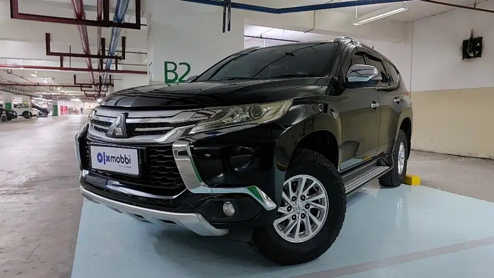 TDP 16JT Mitsubishi Pajero Sport 2.5 Exceed 4x2 Solar-AT Hitam 2018