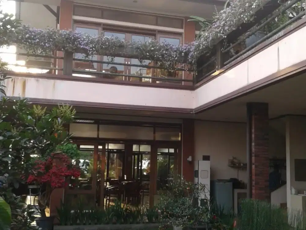 Ruang Usaha dan Rumah Mainroad Setiabudi Atas