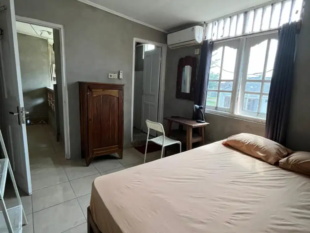 KOS BEBAS DEKET D'COLOMADU UMS DAN BANDARA SOLO