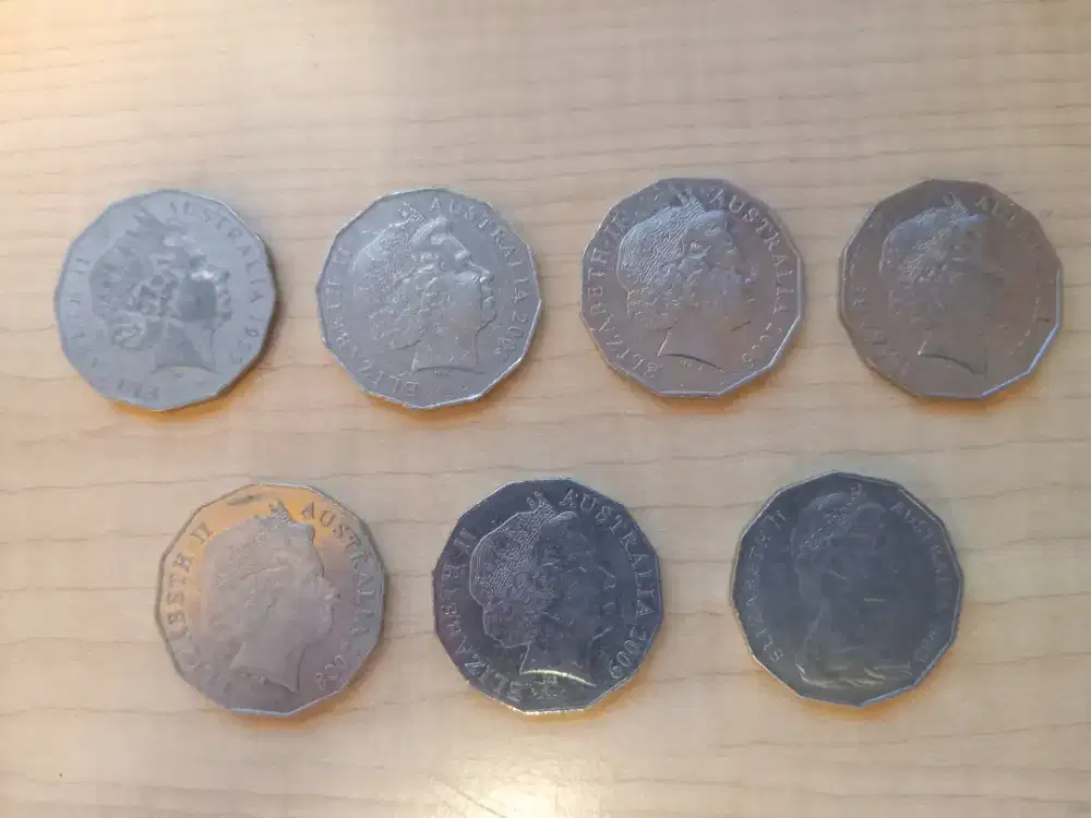 Dijual uang koin australia elizabeth II