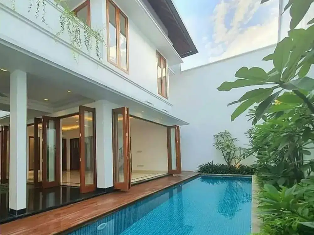 RUMAH DIJUAL DI PONDOK INDAH BRAND NEW PRIVATE POOL SIAP HUNI