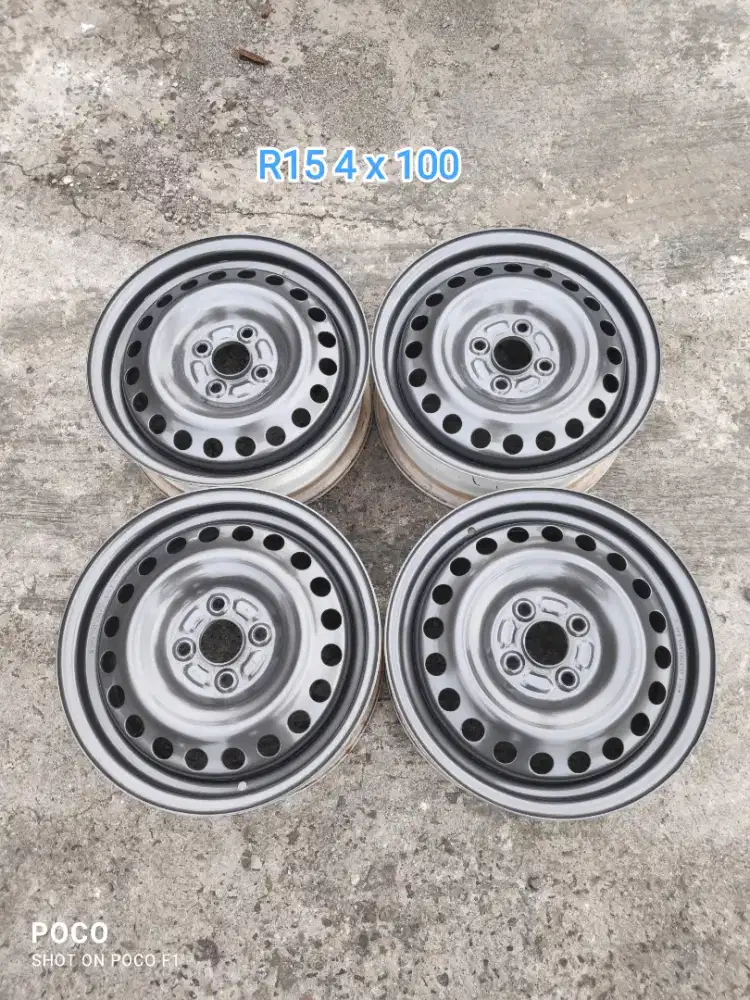 Oem kaleng HONDA MOBILIO R15 pcd 4 x 100 lebar 5,5 offset -/+ 45
