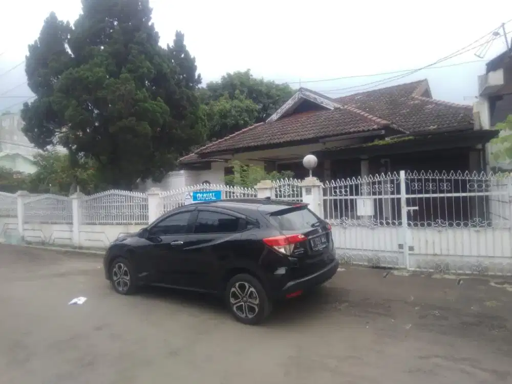Dijual Cepat Rumah di Pusat Kota Bandung (Pasteur), Luas tanah 701 m2