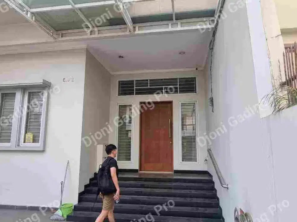 Disewakan Rumah Minimalis 3 Lantai Di Sunte Siap Huni Tinggi.dari.jalanan