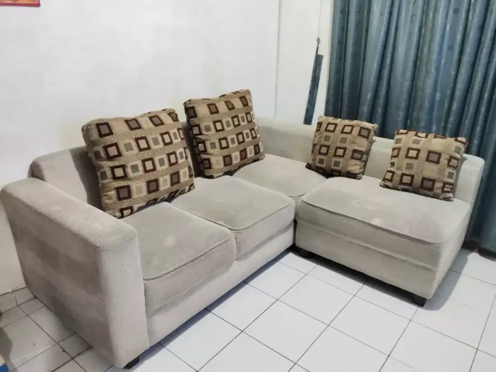 Sofa tamu L minimalis