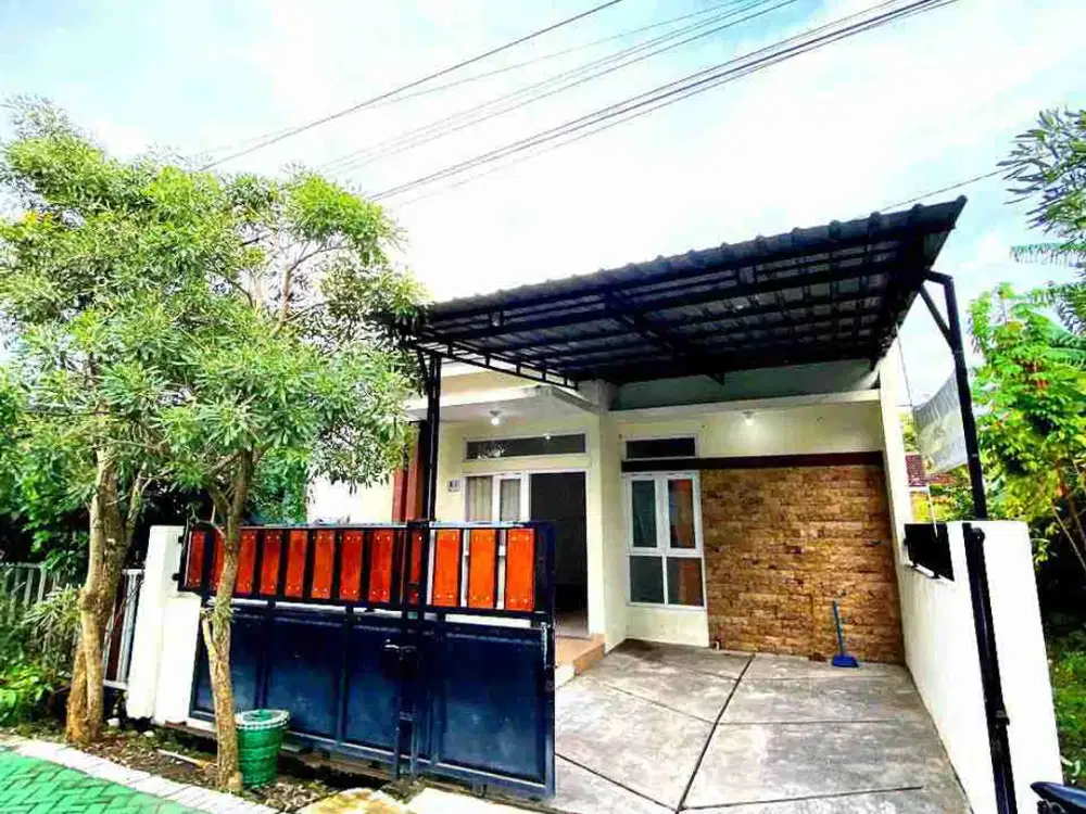 rumah cantik di solo baru area kawasan perumahan