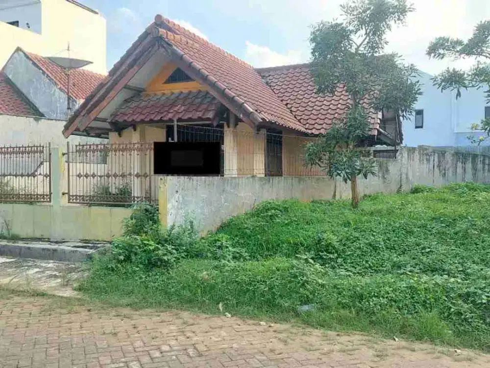Rumah Lama Hitung Tanah Saja Dalam Komplek Banjar Wijaya
