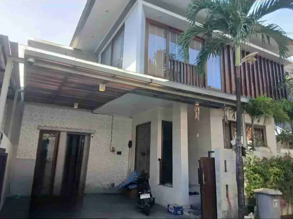 DIJUAL RUMAH MODERN MINIMALIS LOKASI TUKAD BATANGHARI RENON