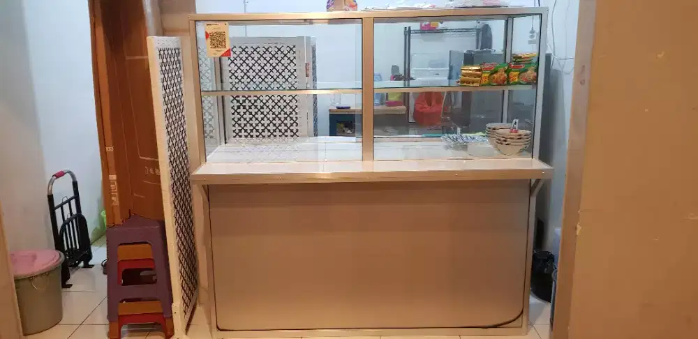 Lemari kaca makanan Warteg