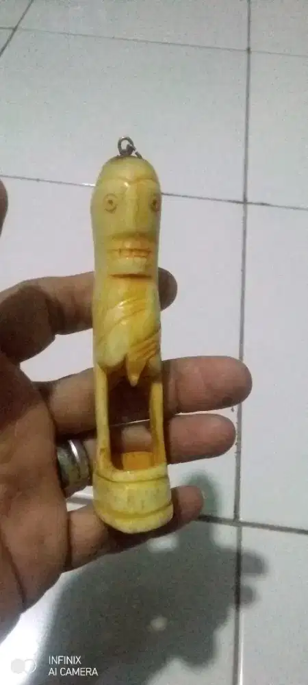 Patung tulang afrika