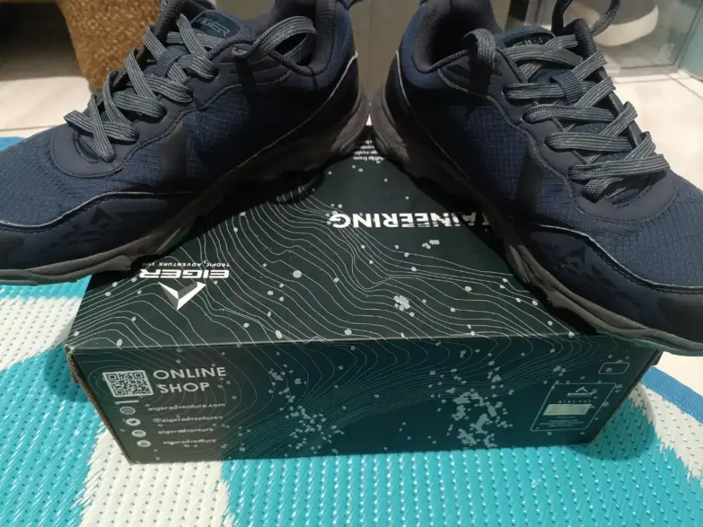 Sepatu eiger original size 41 nego