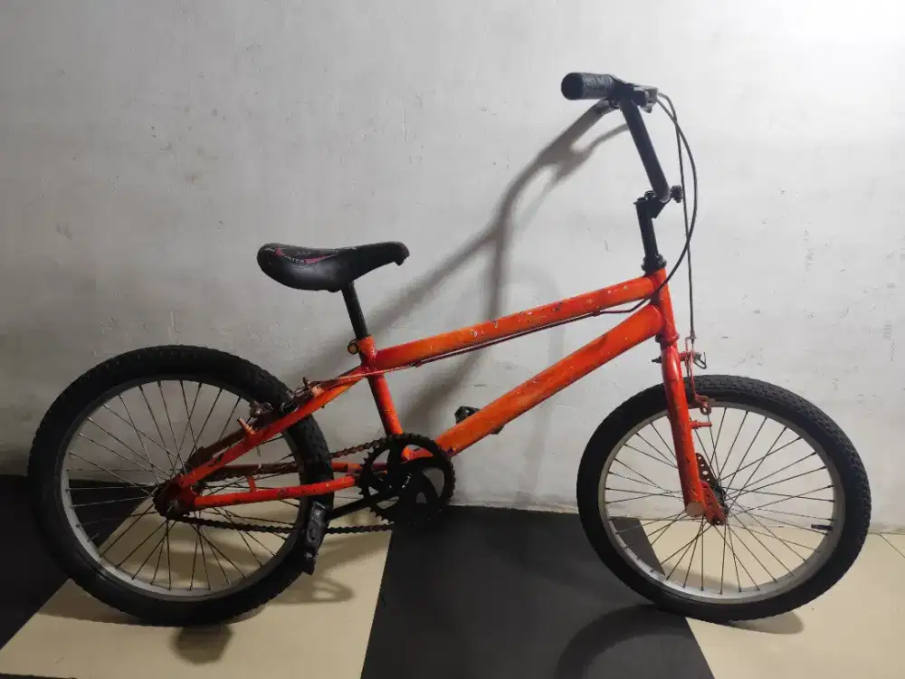Sepeda bmx ukuran 20 siap pakai