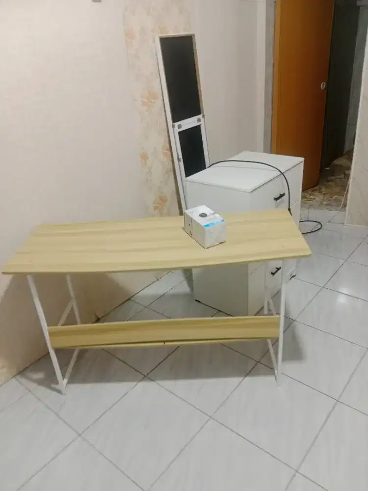 Meja Serbaguna Minimalis Modern