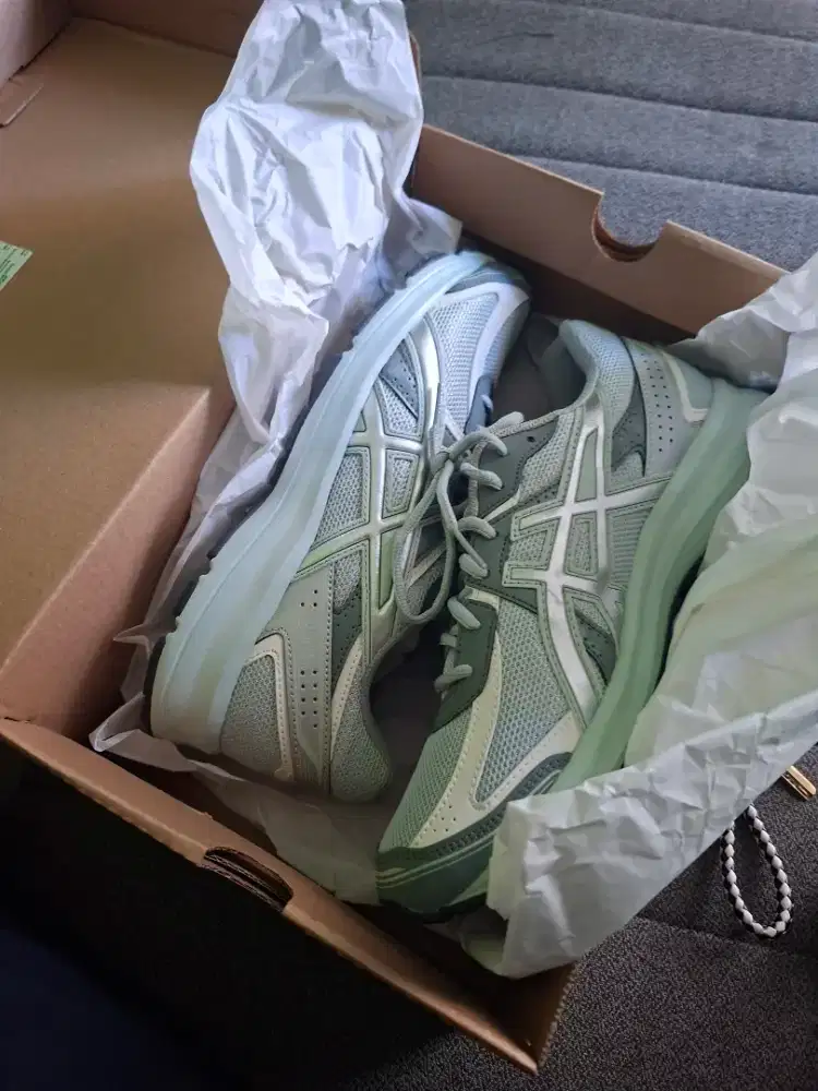 Sepatu Asics Running