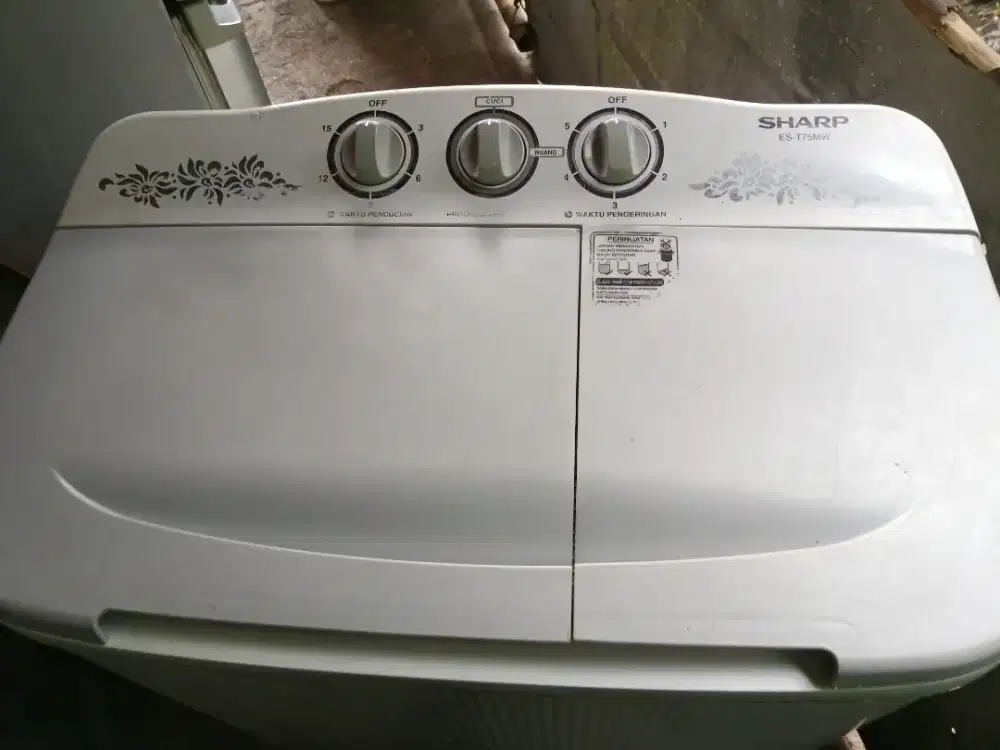 Mesin cuci bekas 2tabung merk sharp