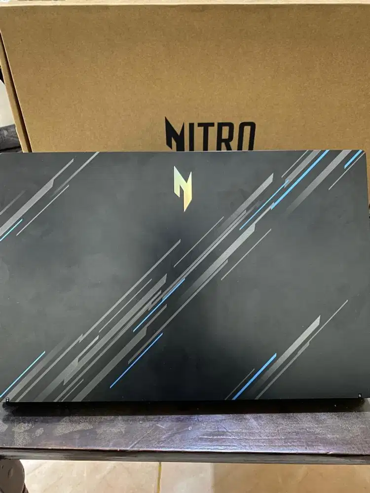 [NEGO] Acer Nitro V15 i5-13420H RTX 2050 16GB DDR5 512GB - Mulus