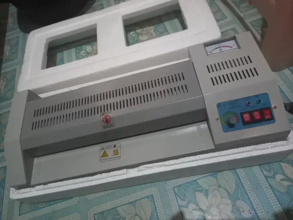 Mesin Laminating merk V-TEC