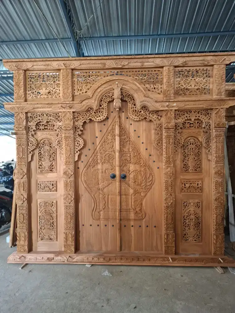 gebyok 300x270 pintu kler