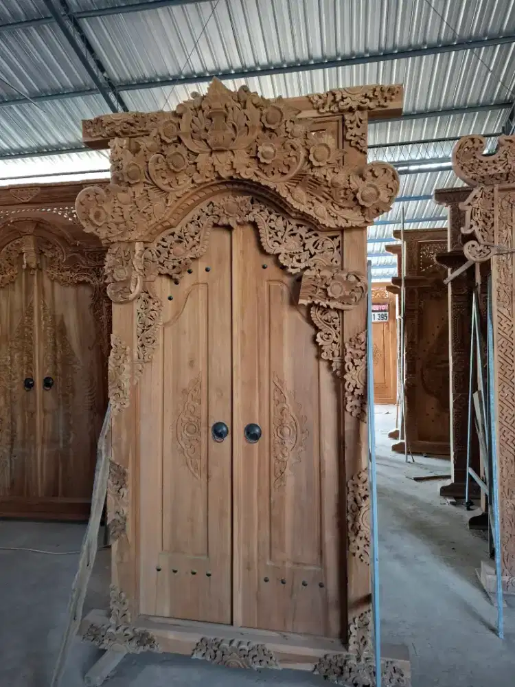 gapura bali 150x250 asli kayu jati