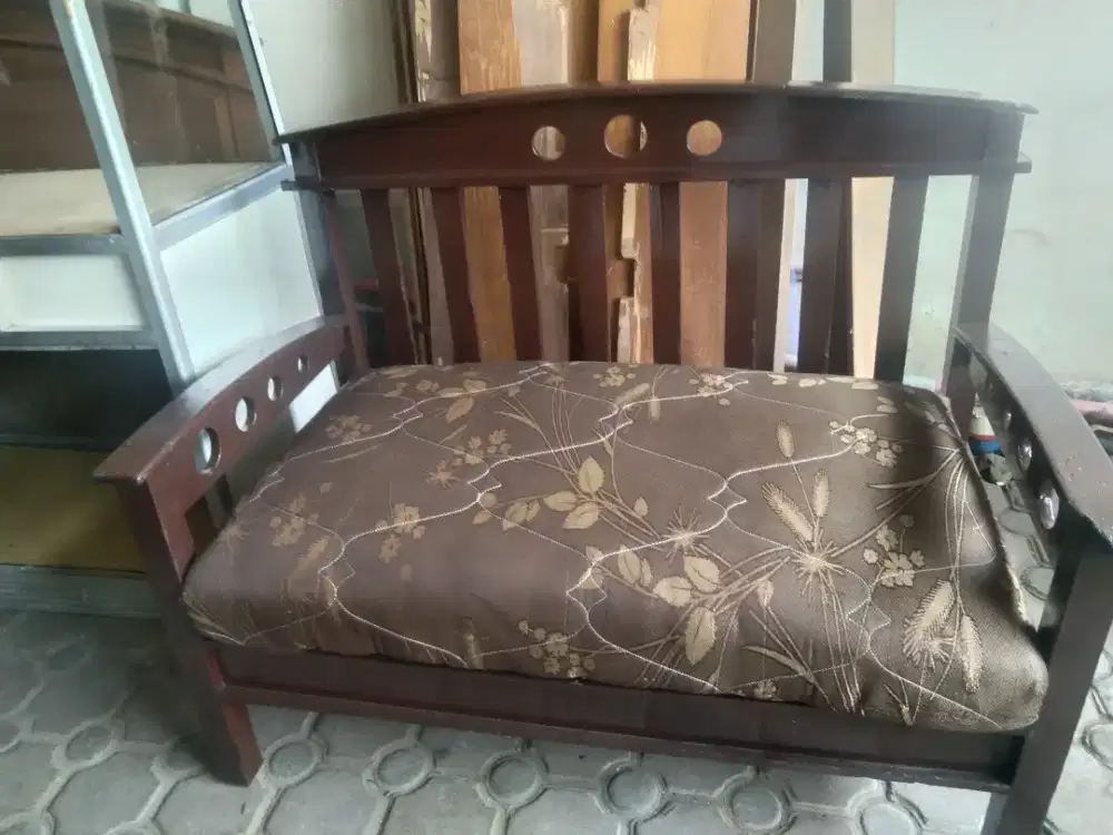 kursi satu bh dua dudukan