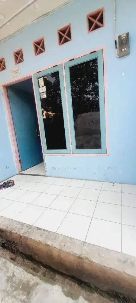 Kontrakan dekat stasiun depok baru