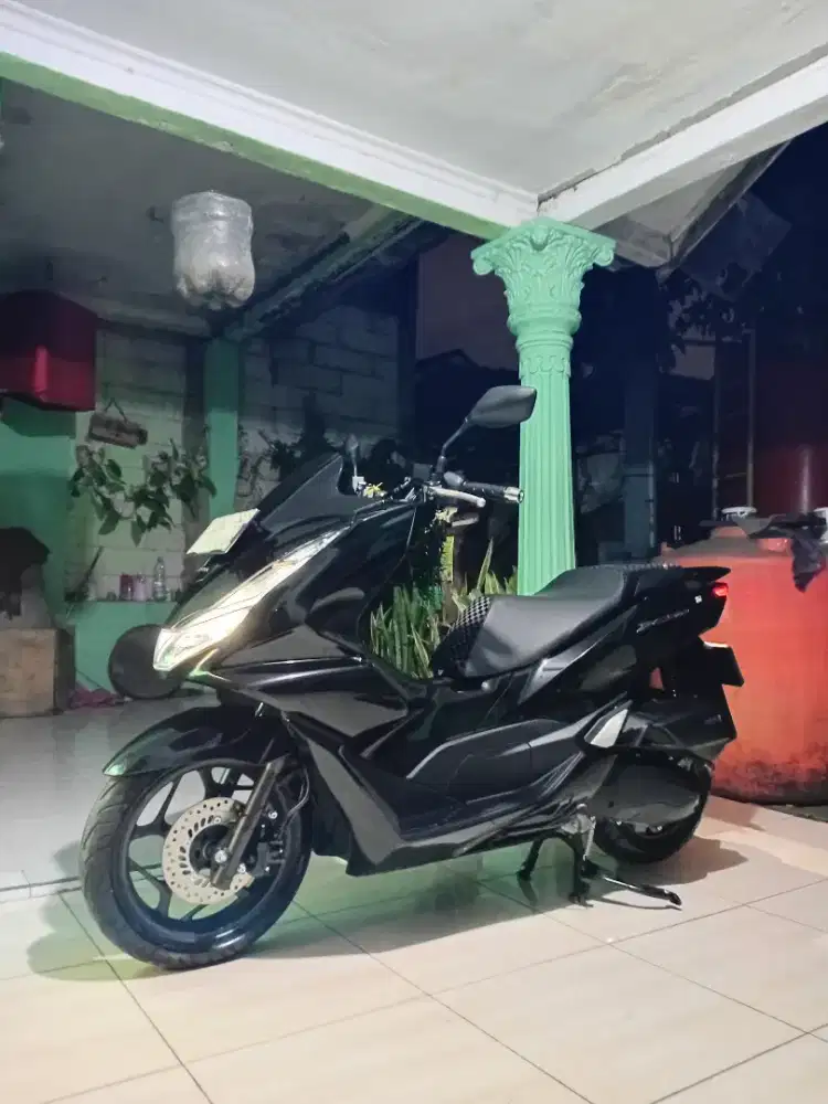 NEW PCX 160 CBS ISS 2024 GLOSY