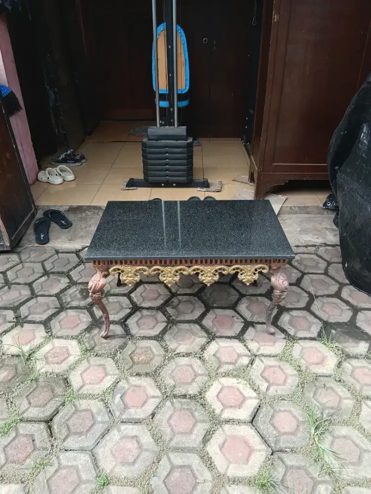 meja marme eropa antik kaki besi tempa full ukiran