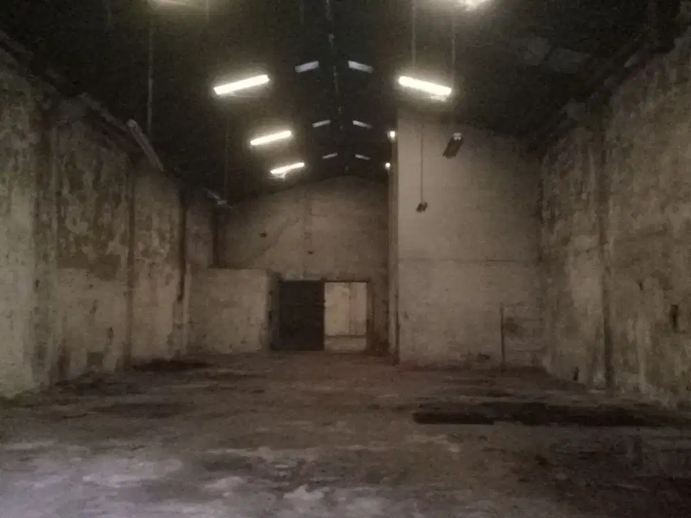 Gudang Strategis di Jalur Utama Raya Trosobo — Cocok untuk Distribusi