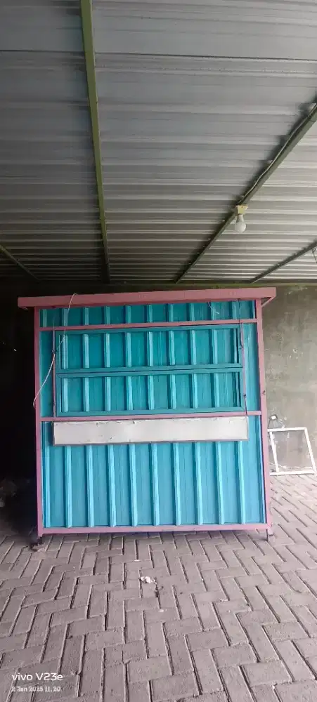 Booth container 2 x 1,5 meter