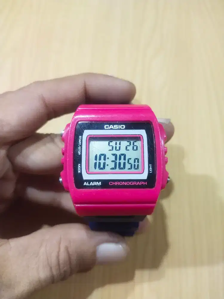 Casio W-215H Vintage