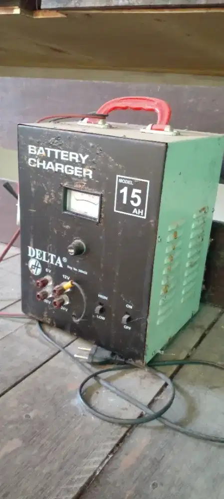 Batery Charger Aki 12 volt dan 6 volt