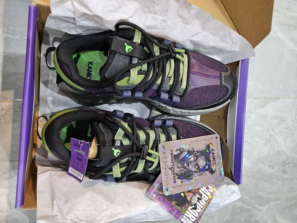 Sepatu Sneaker Kanky Klasik x NeverTooLavish - Sagitarius Edition