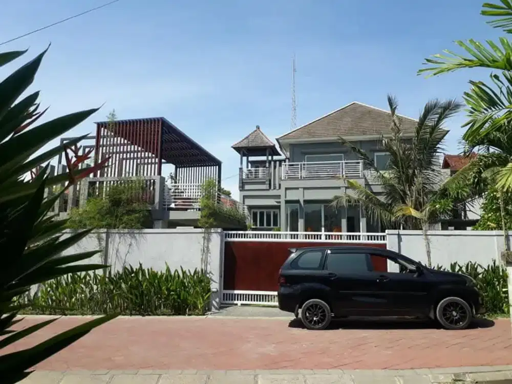 Villa Dengan Lingkungan Aman dan Nyaman