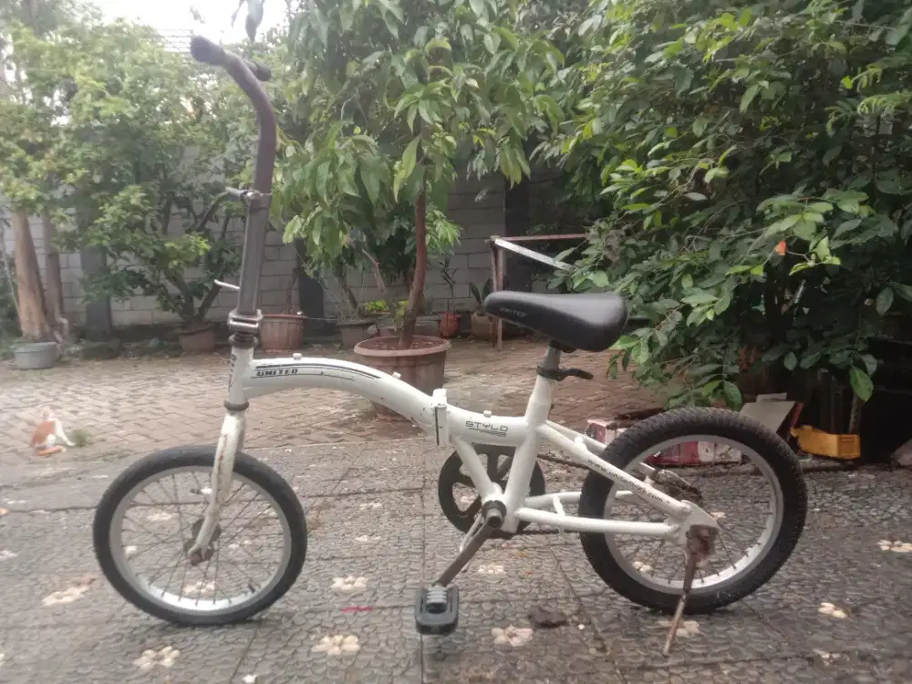 Sepeda Lipat United