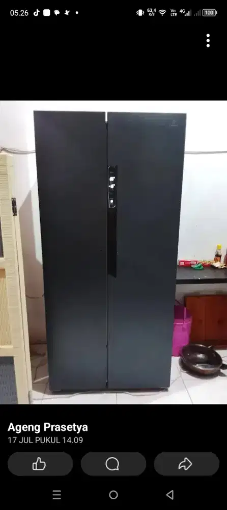 Kulkas side by side polytron