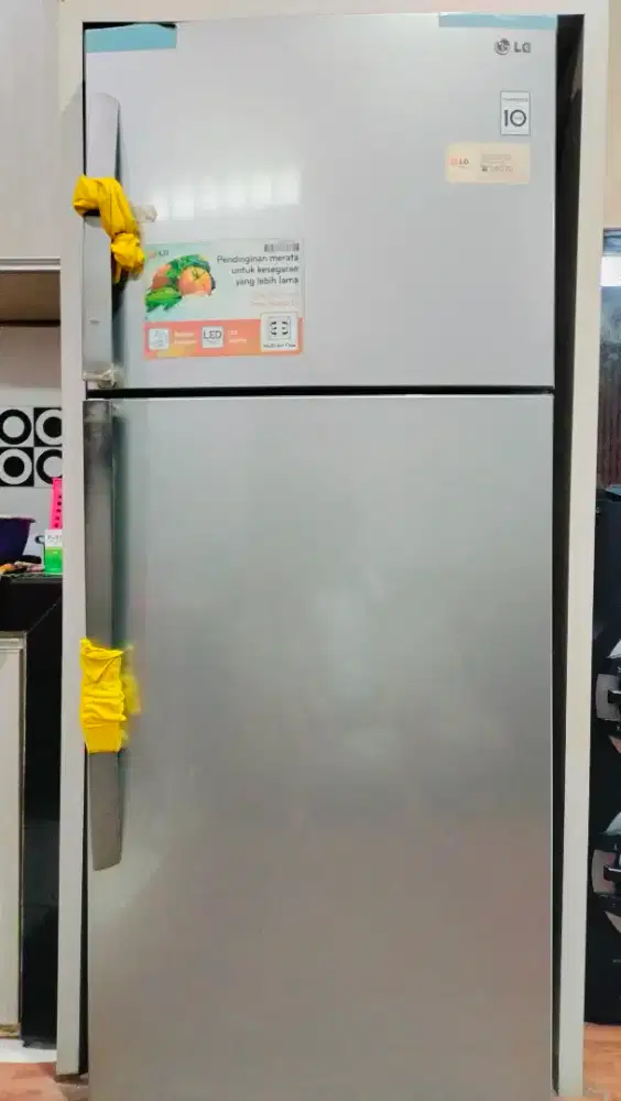 Dijual Kulkas LG 2pintu second