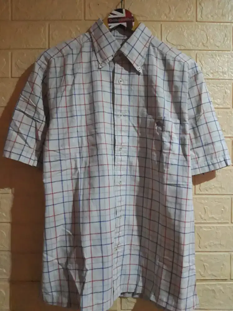 Kemeja Casual Baracuta