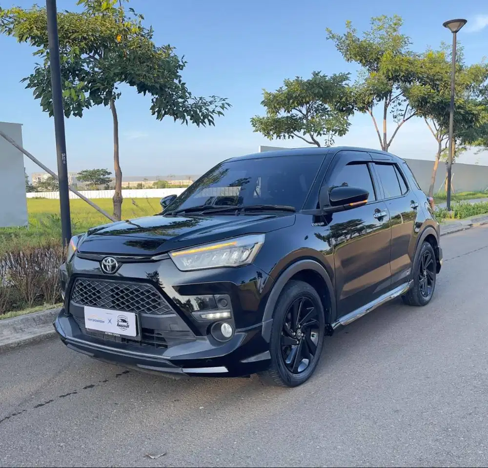 DP RINGAN TOYOTA RAIZE GR SPORT ONE TONE AT 2021 MATIK