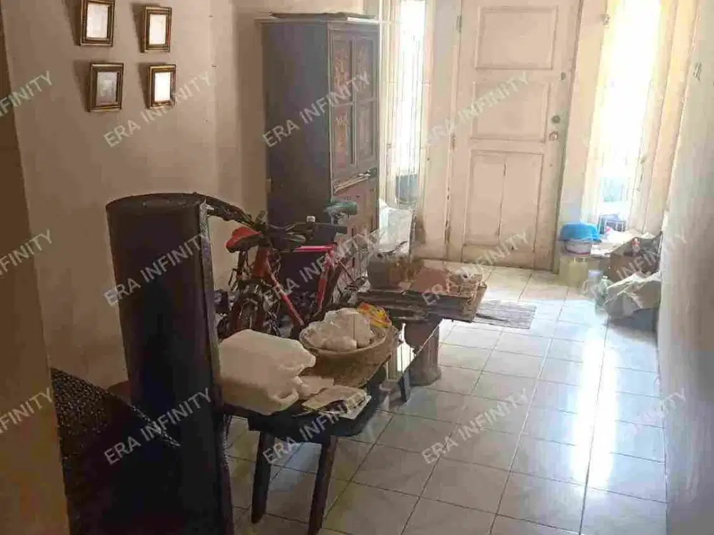 Rumah di area Tanjung Duren lokasi strategis